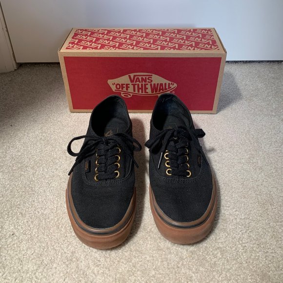 vans authentic core classics black